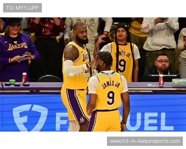 詹姆斯的母亲：16岁生子，靠低保养大NBA巨星，詹姆斯的母亲和队友